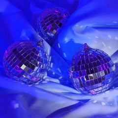 Boule à Facettes Miroir Argent 8 cm / Boule Disco Argent 8 cm / La Maison du Déguisement