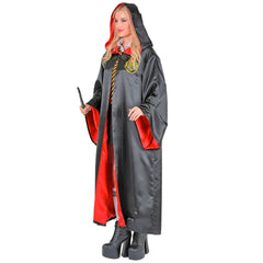 Location Déguisement Cape Apprenti Magicien Adulte / Location Costume Cape Sorcier / Location Cape Harry Potter Noir et Rouge / La Maison Du Déguisement
