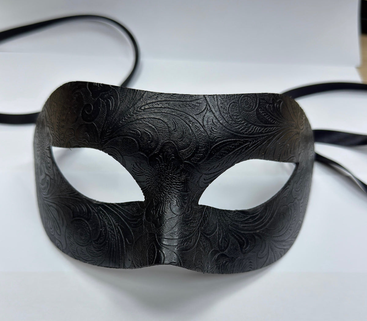 Loup Vénitien en Cuir Luxe / Masque Venise en Cuir Luxe / La Maison du déguisement
