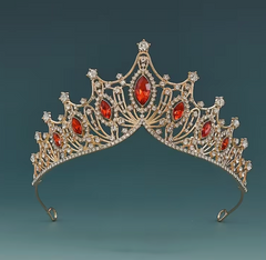 Diadème Royal Lady Métal Doré et Rouge / Élégant bandeau de couronne dorée avec des pierres Rouge / Couronne De Reine Métal Doré et Rouge / La Maison Du Déguisement