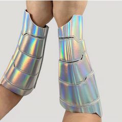 Paire de Manchettes Futuriste en Argenté / Protège Bras Iridescent Espace en similicuir Argent / La Maison Du Déguisement